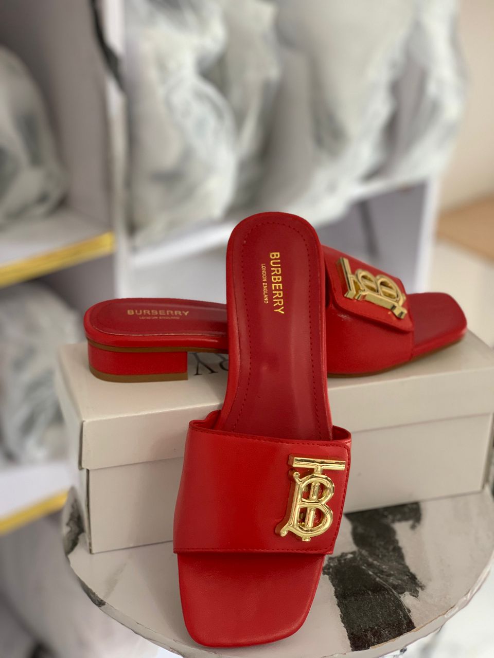 Burberry Slippers 